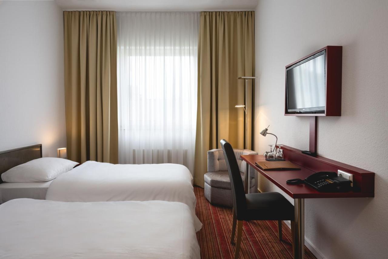 דיסלדורף Hotel Astra מראה חיצוני תמונה