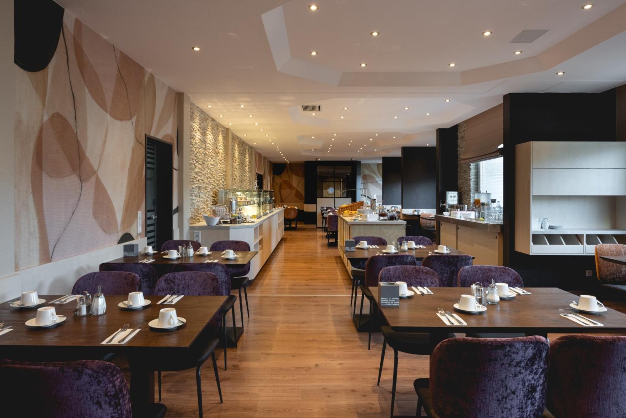 דיסלדורף Hotel Astra מראה חיצוני תמונה