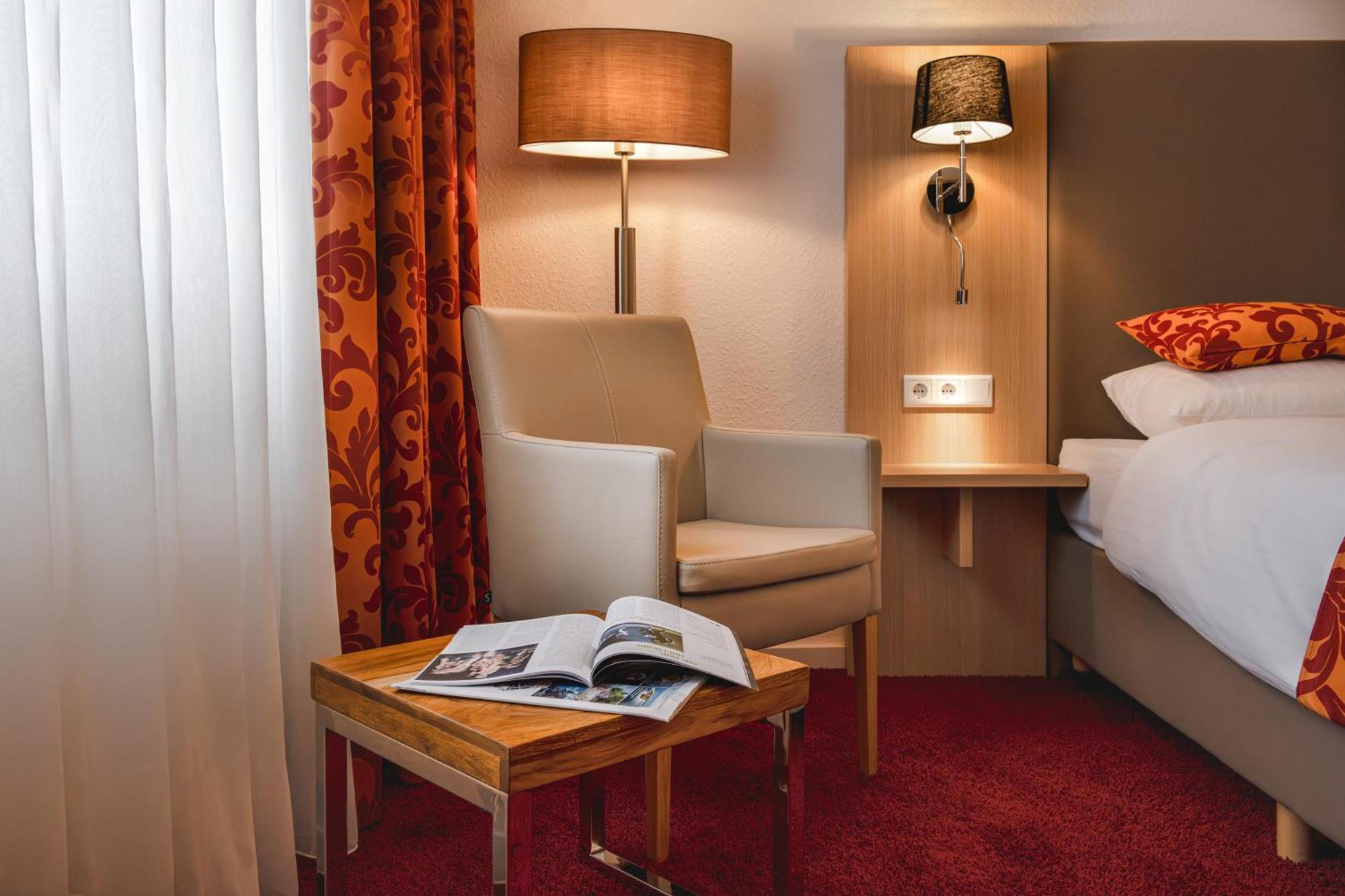 דיסלדורף Hotel Astra מראה חיצוני תמונה