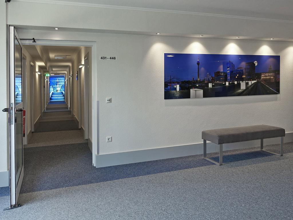 דיסלדורף Hotel Astra מראה חיצוני תמונה